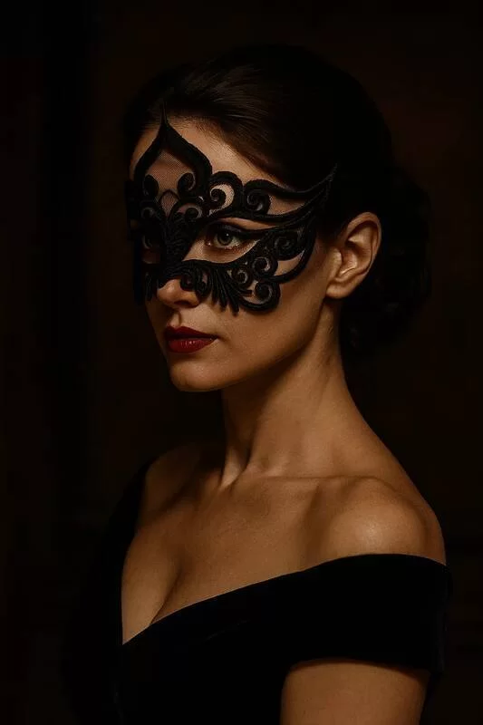 Dantel Maskeli Balo Maskesi