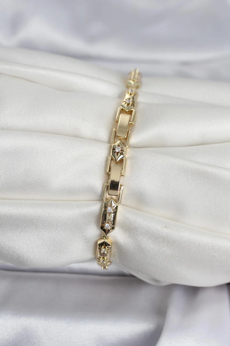 Pirinç Gold Renk Kutup Yıldızı İşleme Kadın Bileklik