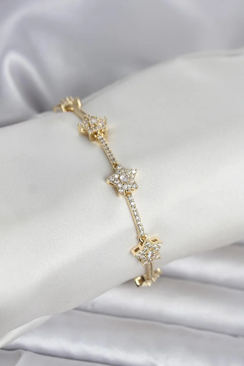 Pirinç Gold Renk Yıldız Model Zirkon Taşlı Kadın Bileklik