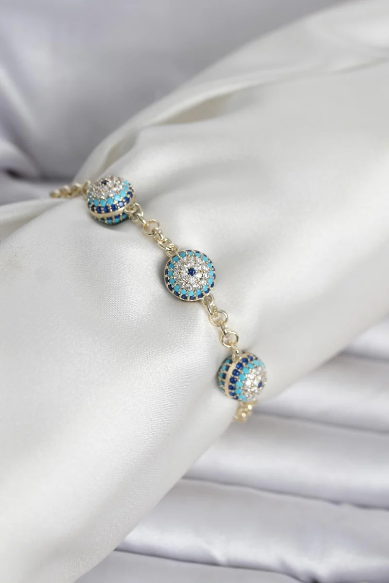 Pirinç Gold Renk Nazarlı Model Zirkon Taşlı Kadın Bileklik