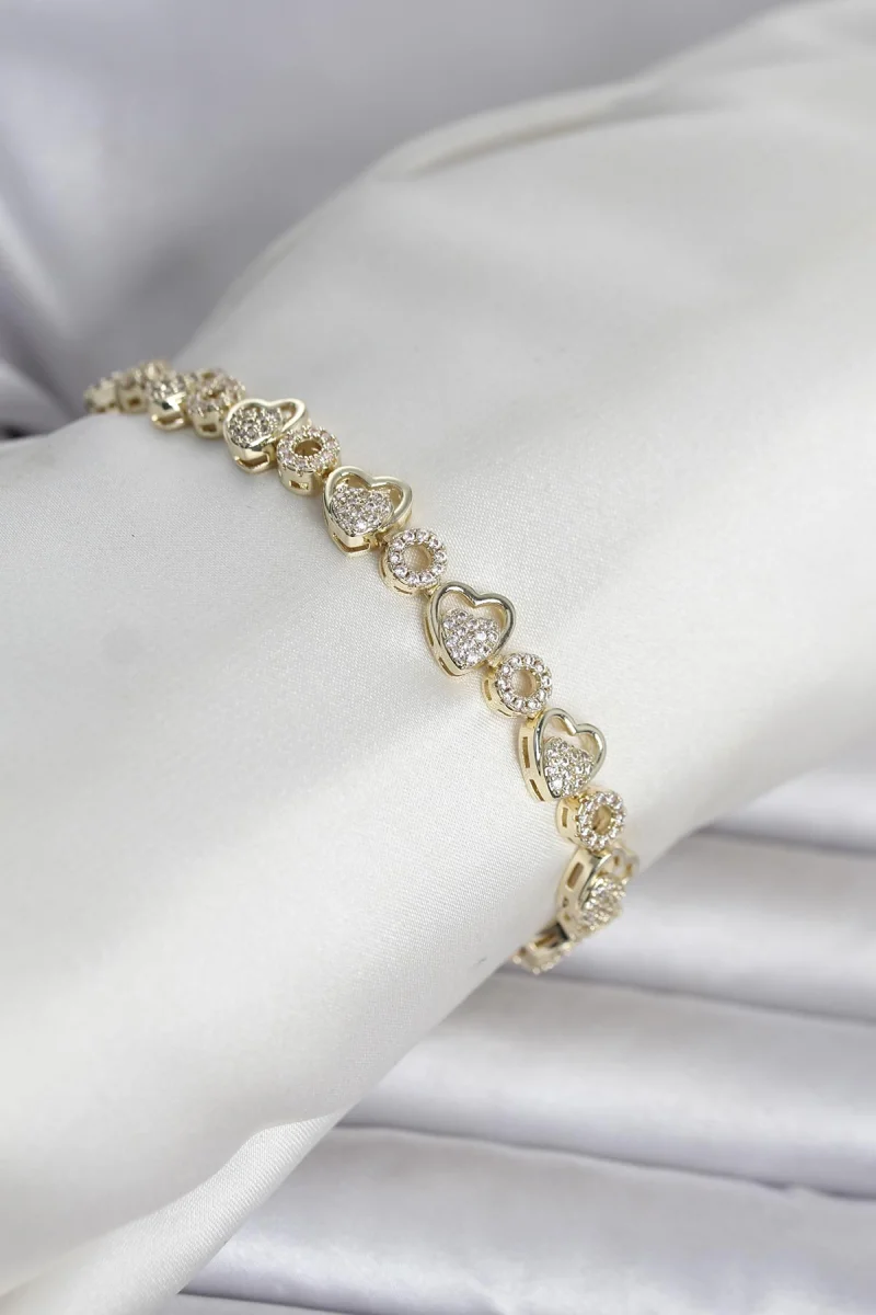 Pirinç Gold Renk Zirkon Taşlı Kalp Model Kadın Bileklik