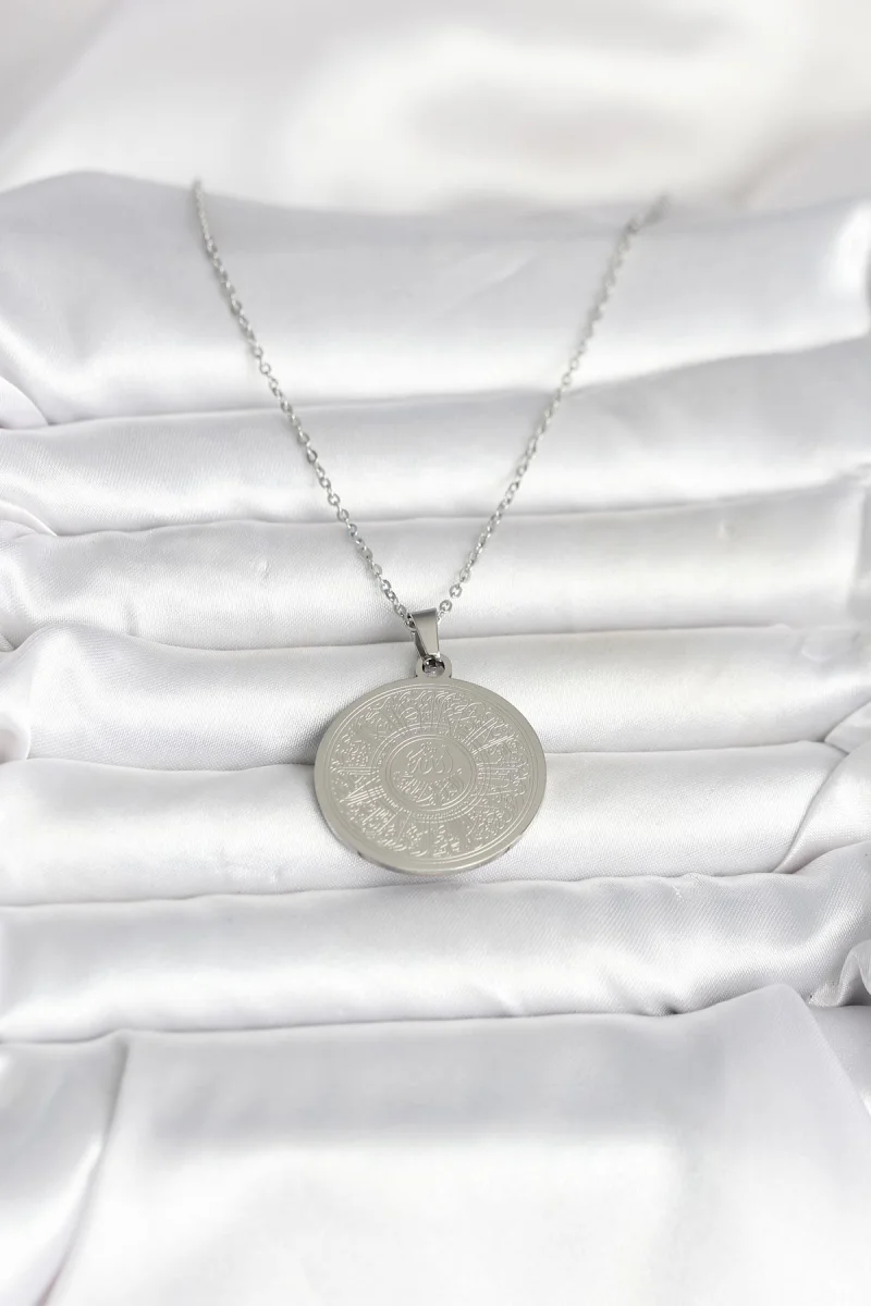 316L Çelik Gümüş Renk Ayetel Kürsi Yazılı Kolye