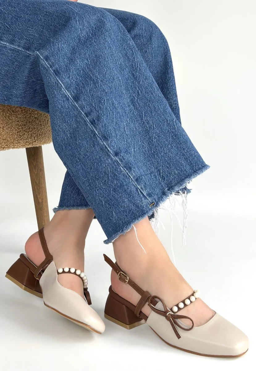 Ceyda Bej Cilt Taba Detaylı Topuklu Ayakkabı