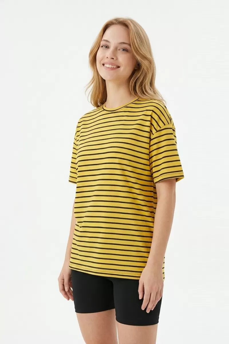 Kadın Yatay Çizgili Bisiklet Yaka Slim Fit Pamuklu Kısa Kollu Yazlık Tişört