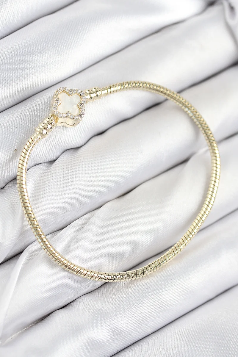 Pirinç Charm Zirkon Taşlı Yonca Model Gold Renk Kadın Bileklik