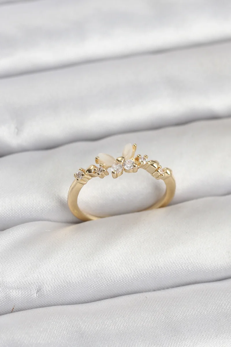 Kelebek Model Gold Renk Pirinç Kadın Yüzük