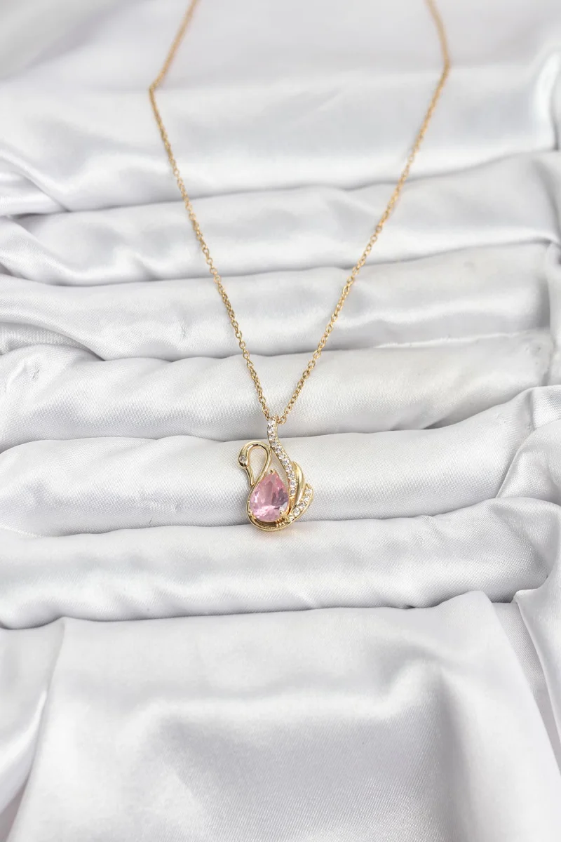 316L Çelik Zincir Gold Renk Pembe Kuğu Model Zirkon Taşlı Kadın Kolye