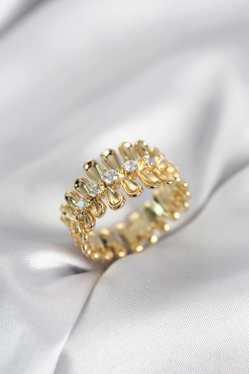 Gold Renk Zirkon Taşlı Sıralı Damla Model Kadın Yüzük