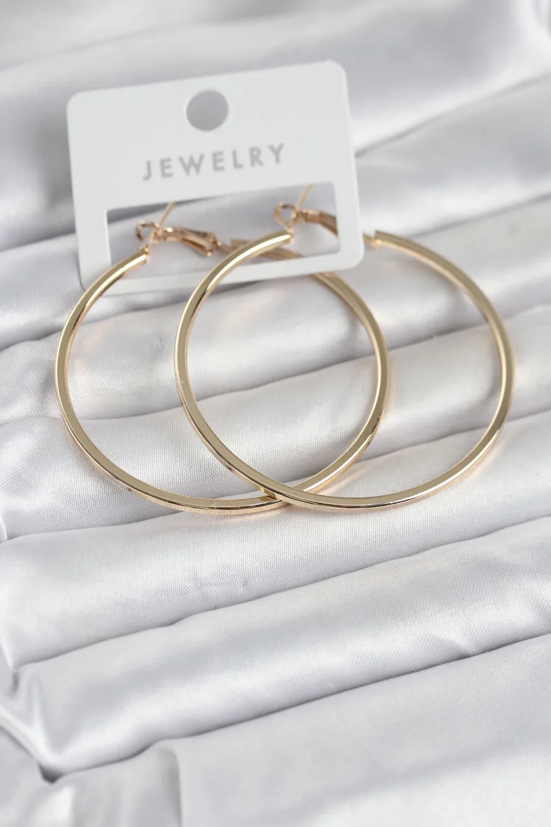 Gold Renk Pirinç Köşeli Kenar Halka 54 mm Kadın Küpe