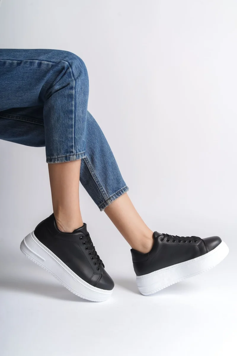 BIANA Bağcıklı Ortopedik Taban Kadın Sneaker Spor Ayakkabı  CBT - Siyah