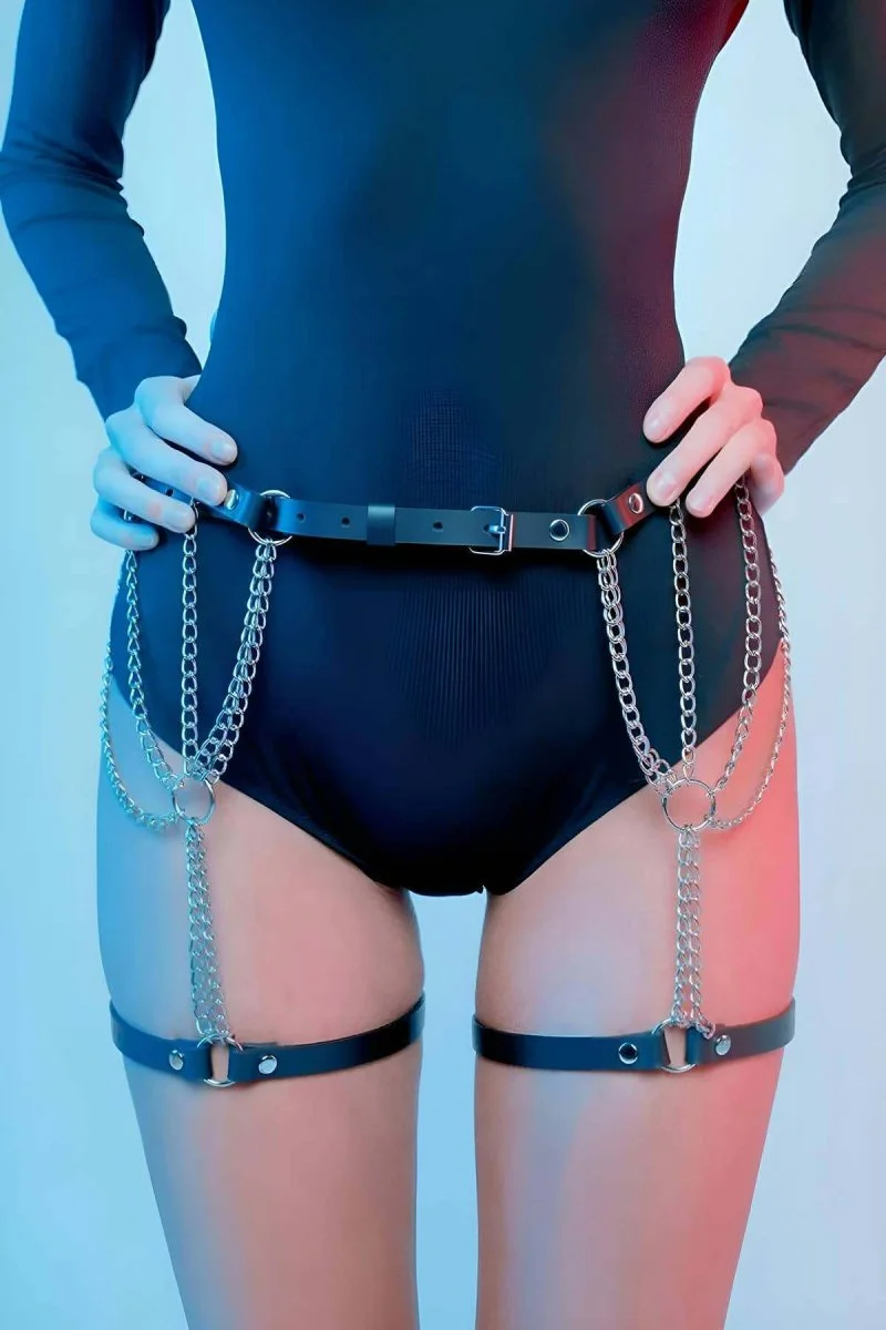 Zincir Detaylı Seksi Deri Belden Askılı Bacak Jartiyer Harness - Brf1323