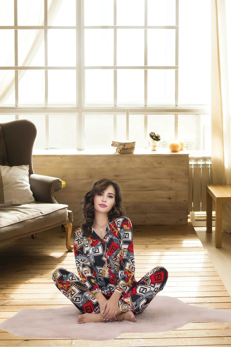 Kadın Seksi Karışık Desenli Düğmeli Alt Üst Gecelik Pijama Takımı Uzun Kollu Pijama Takım