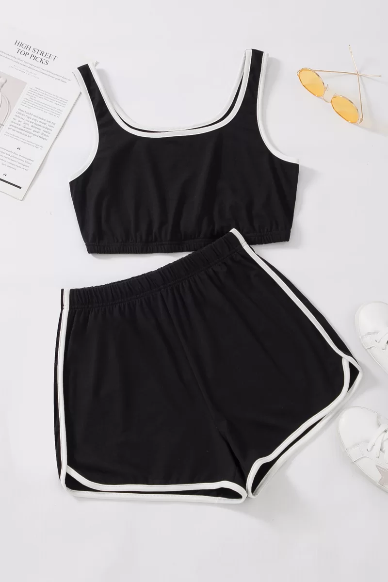 Kadın Siyah Askılı Crop Top ve Şortlu Gecelik Takım