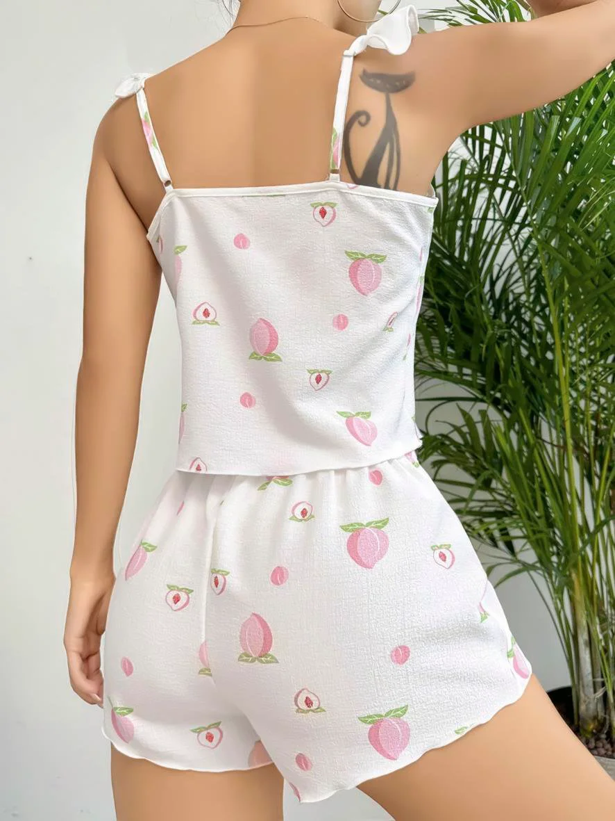 Pamuklu Beyaz Üstüne Çiçek Desen Fırfır Askılı Şortlu Pijama Takımı
