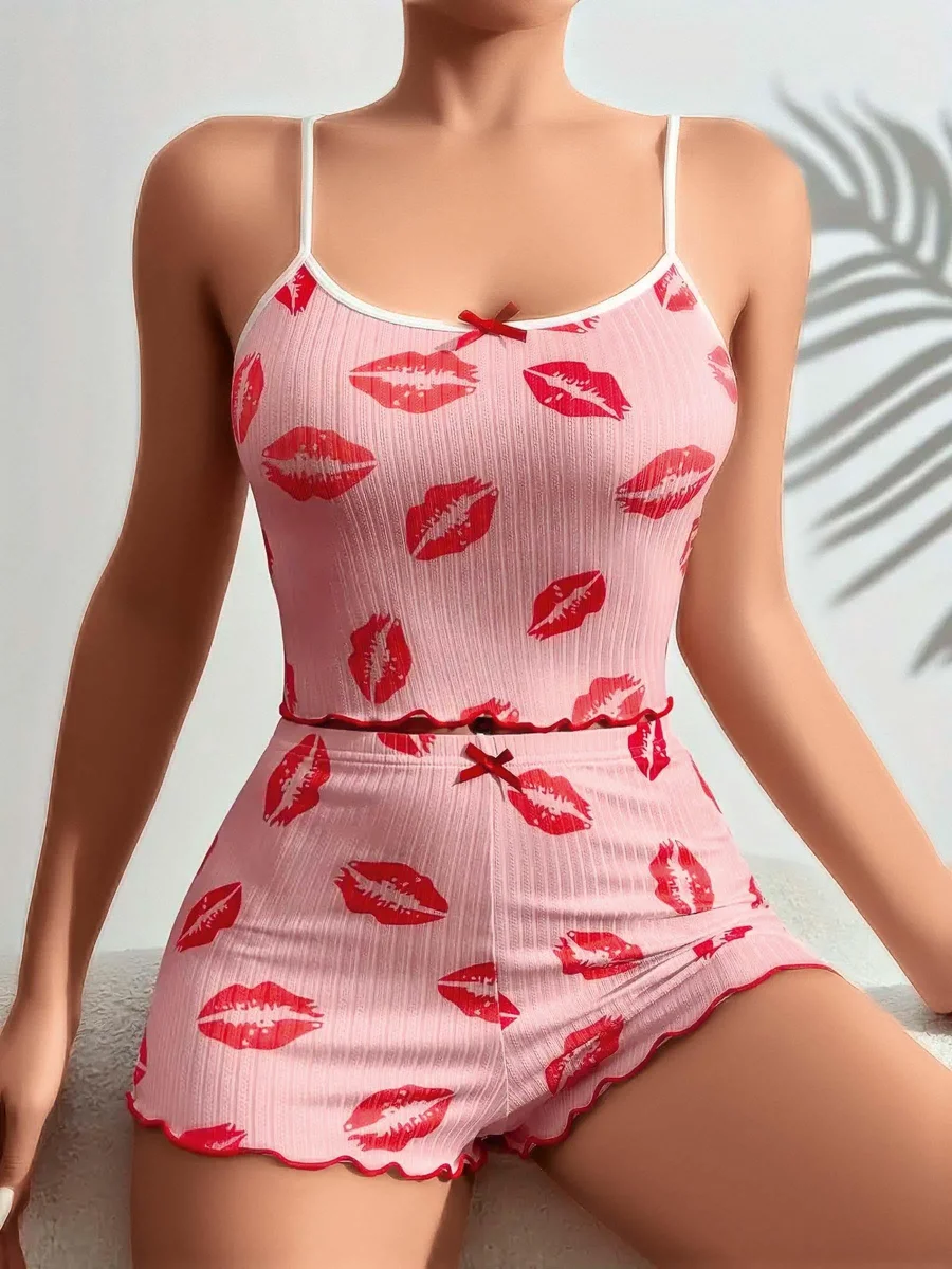 Pamuklu Kiss Öpücük Desen Pembe Şortlu Pijama Takımı