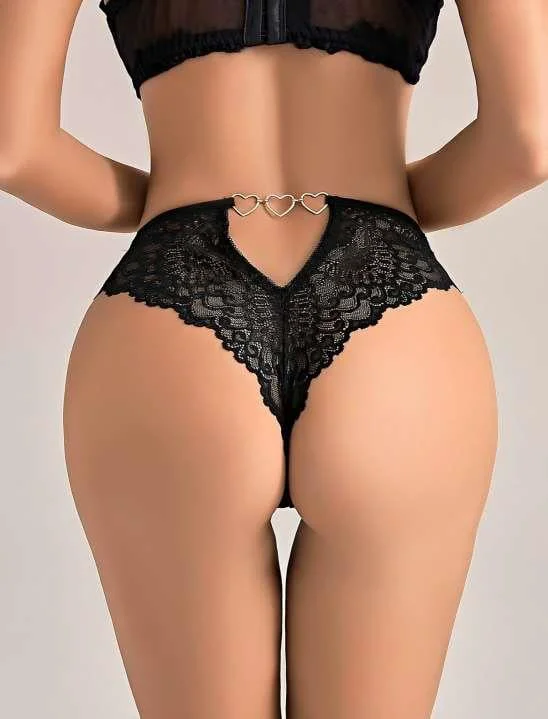 Siyah Dantel İşlemeli Arkası Kalp Detaylı Fantezi String Tanga