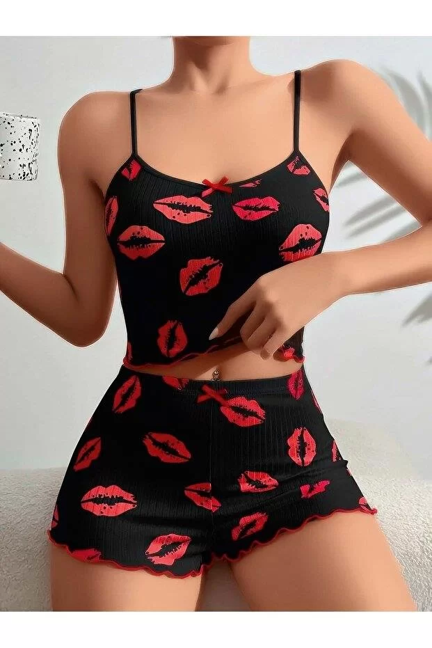 Kadın Siyah Dudak Desenli Şortlu Pijama Takımı 5057