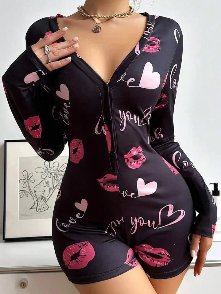 Pamuklu Kırmızı Kalp Desenli Düğmeli Uzun Kol Tulum Pijama
