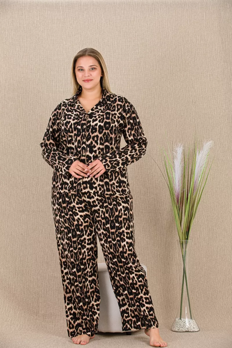 Büyük Beden Leopar Desenli Düğmeli Uzun Kol Viskon Pijama Takımı