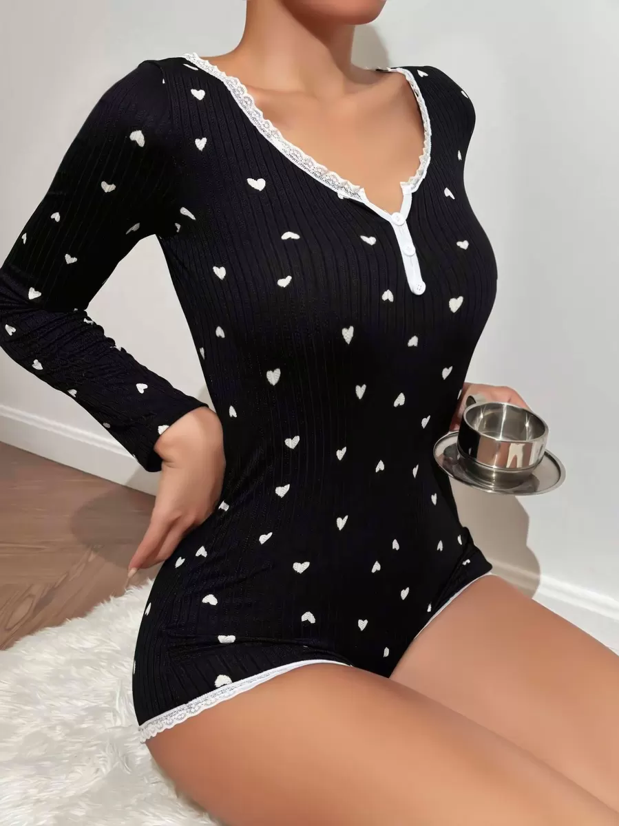 Kadın Siyah Kalp Desenli Pijama Tulumu 5122