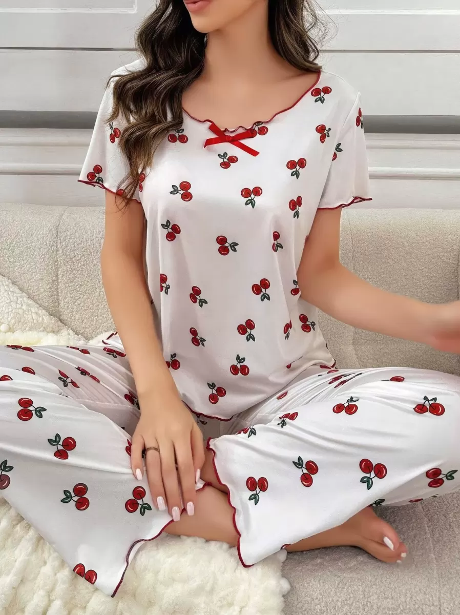 Kadın Beyaz Kiraz Desenli Kısa Kollu Yumuşak Pijama Takımı 5128
