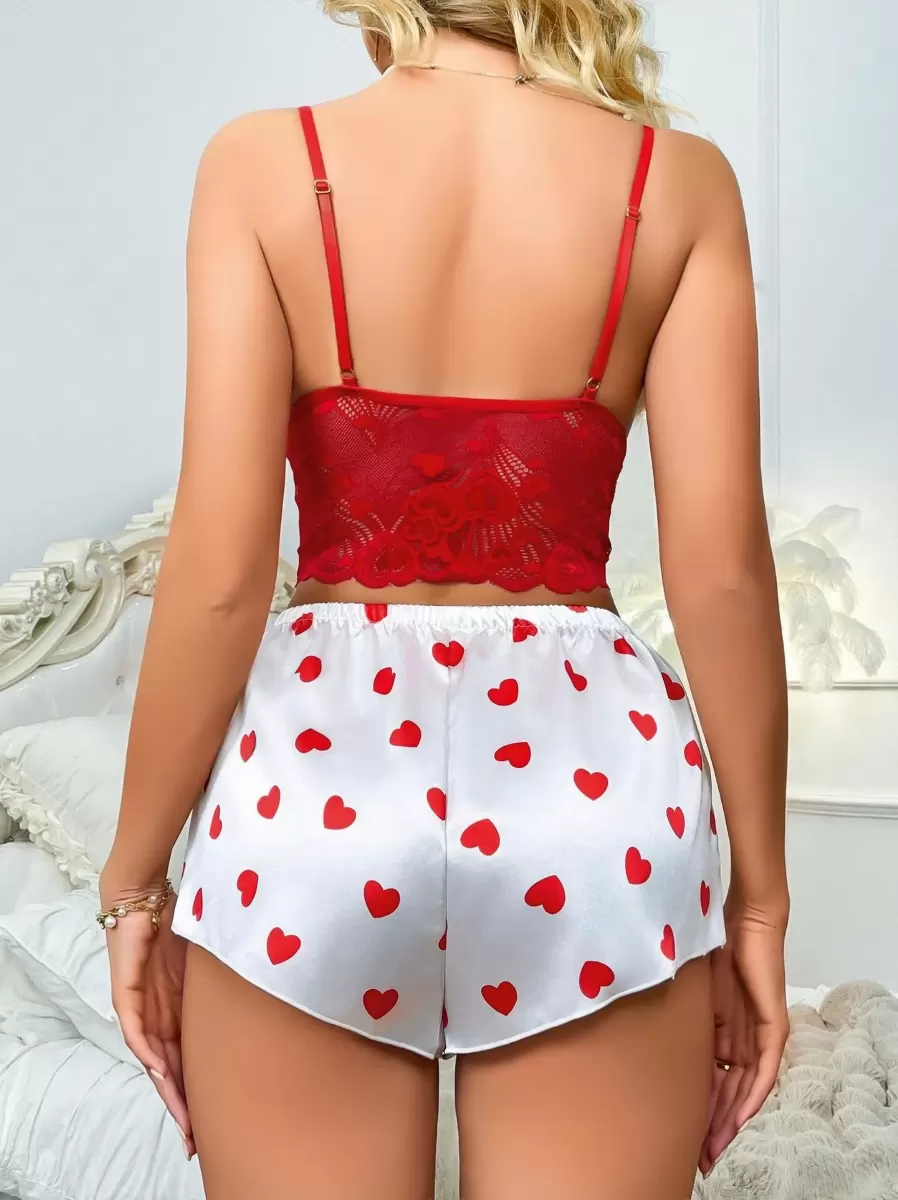 Kadın Kırmızı Kalp Desenli Şortlu Askılı Dantel Detaylı Pijama Takımı